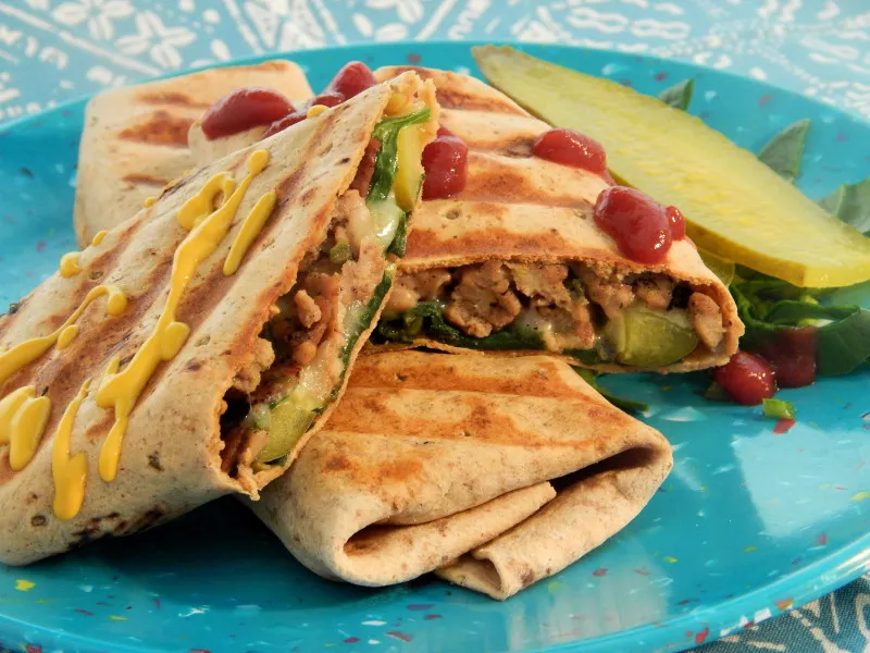 Kalkoen Wraps Met Kaasburger En Pittige Spek